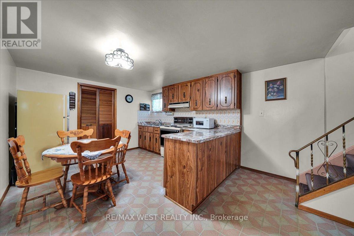 1135 Islington Avenue, Toronto, Ontario  M8Z 4S3 - Photo 27 - W13183088