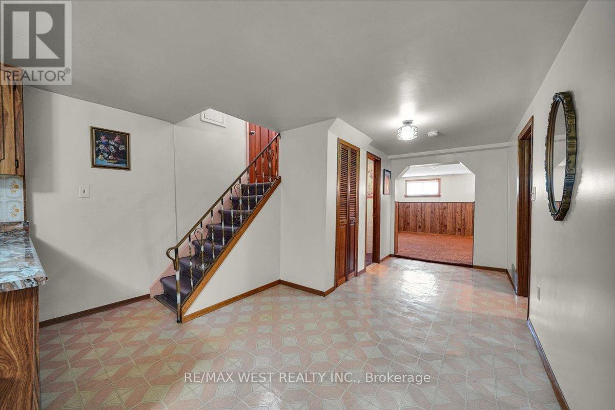 1135 Islington Avenue, Toronto, Ontario  M8Z 4S3 - Photo 28 - W13183088