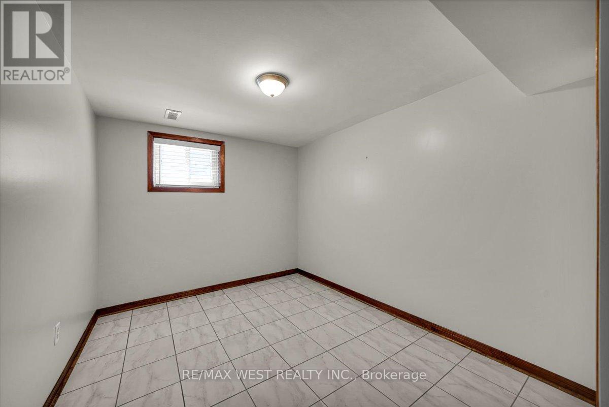 1135 Islington Avenue, Toronto, Ontario  M8Z 4S3 - Photo 29 - W13183088