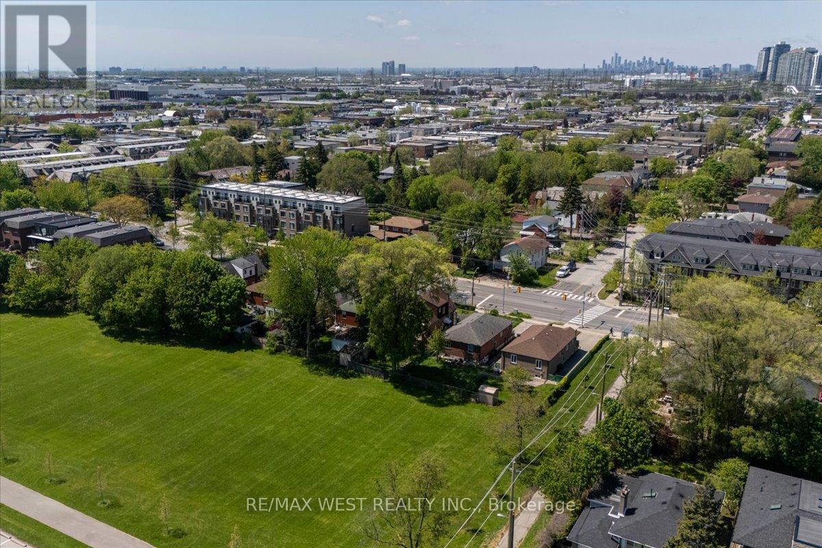 1135 Islington Avenue, Toronto, Ontario  M8Z 4S3 - Photo 37 - W13183088