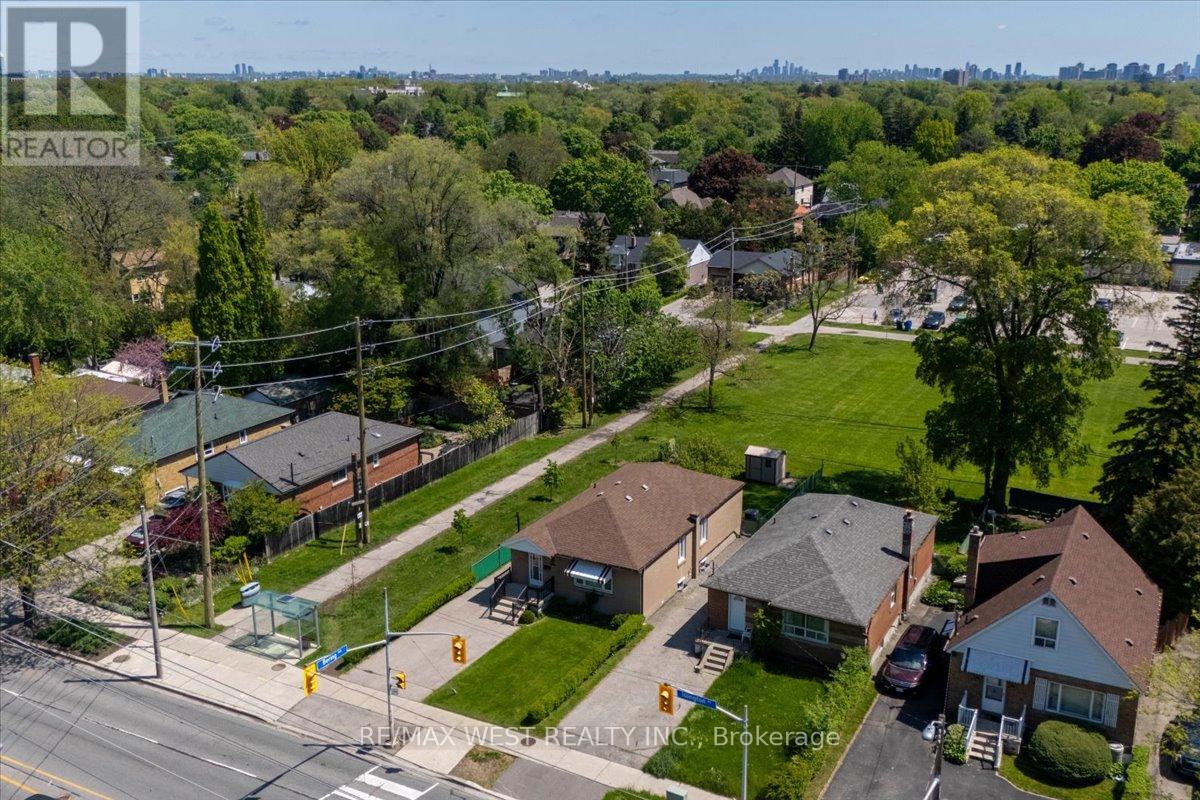 1135 Islington Avenue, Toronto, Ontario  M8Z 4S3 - Photo 42 - W13183088