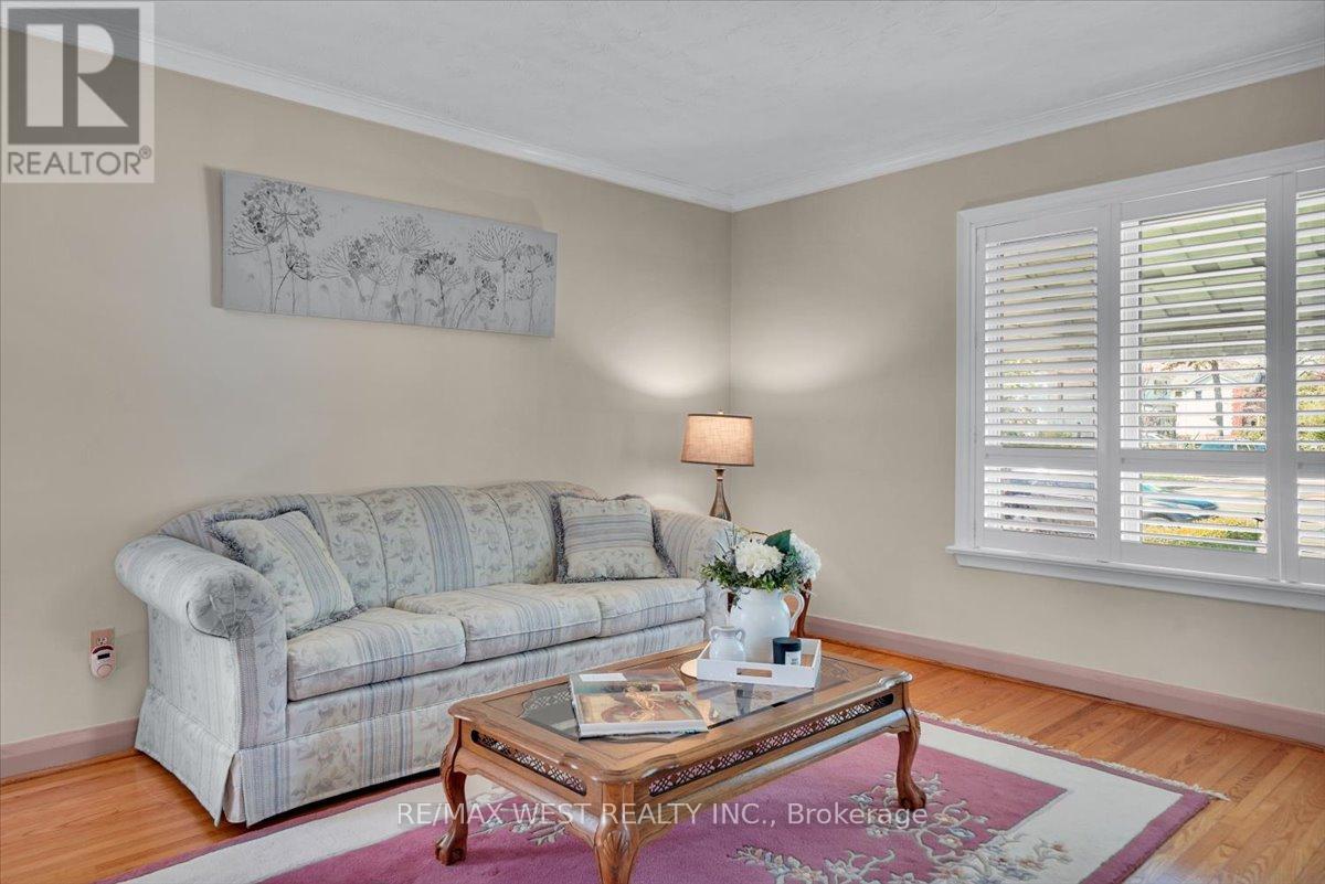 1135 Islington Avenue, Toronto, Ontario  M8Z 4S3 - Photo 8 - W13183088