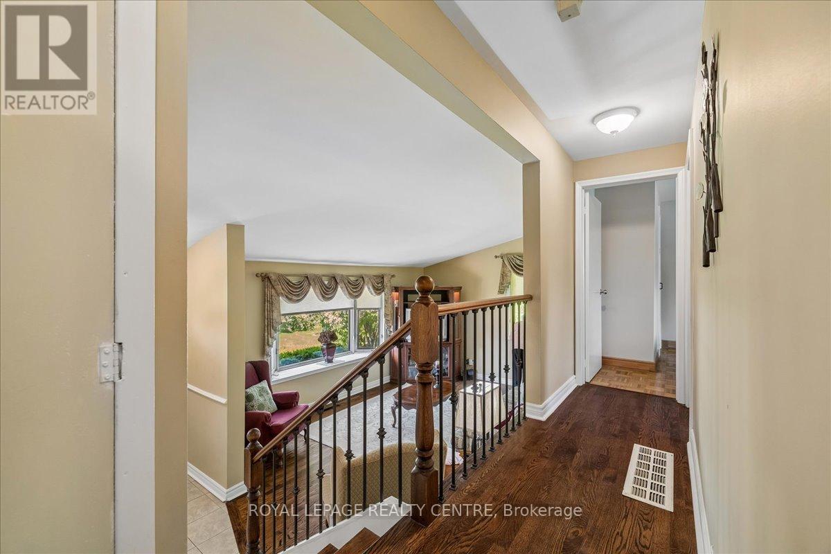 2613 Liruma Road, Mississauga, Ontario  L5K 1Y8 - Photo 18 - W13183190