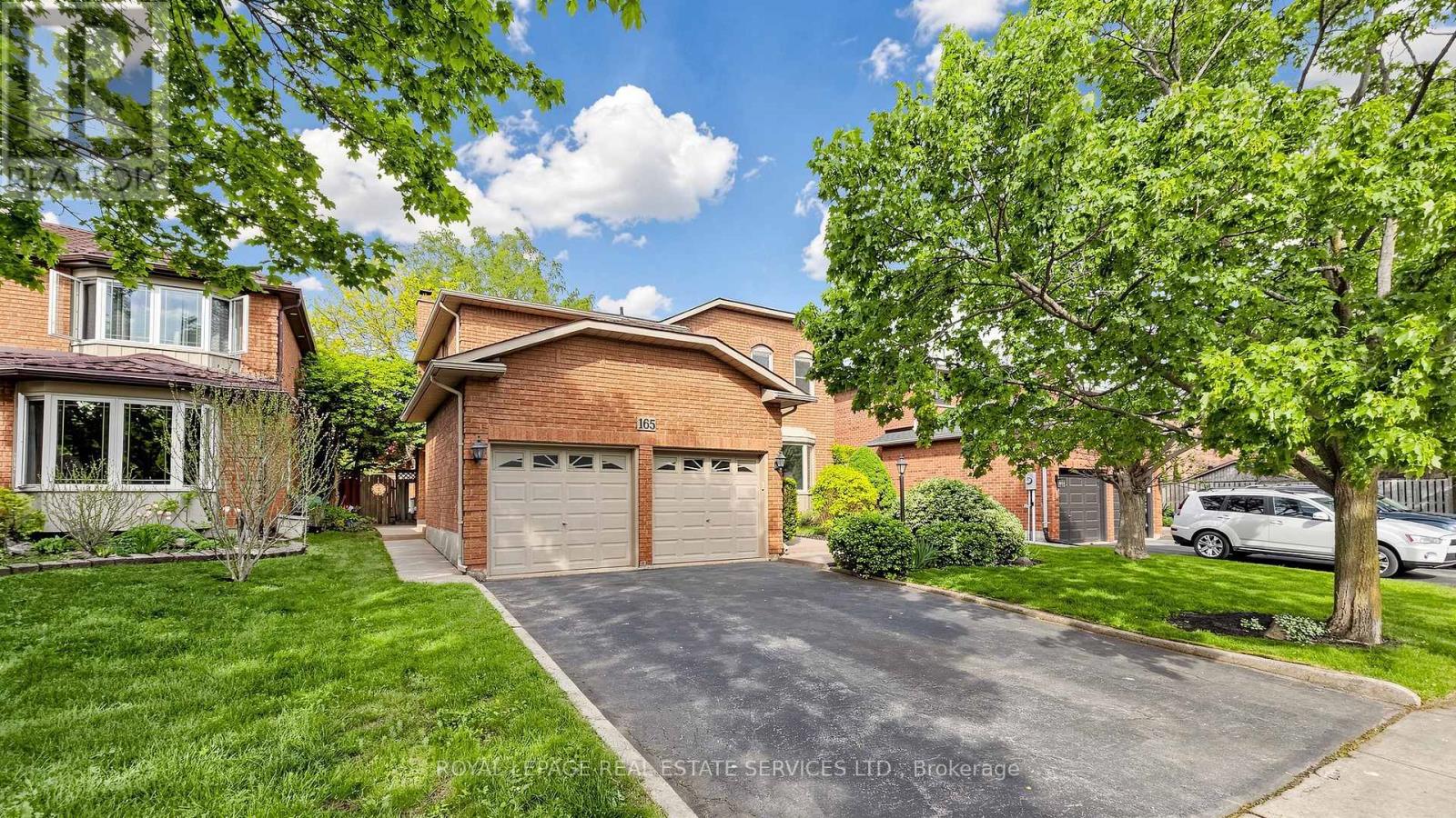 165 WARNER DRIVE, Oakville, Ontario