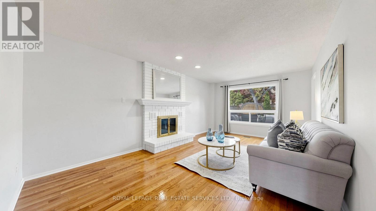 165 Warner Drive, Oakville, Ontario  L6L 6E7 - Photo 12 - W13183422