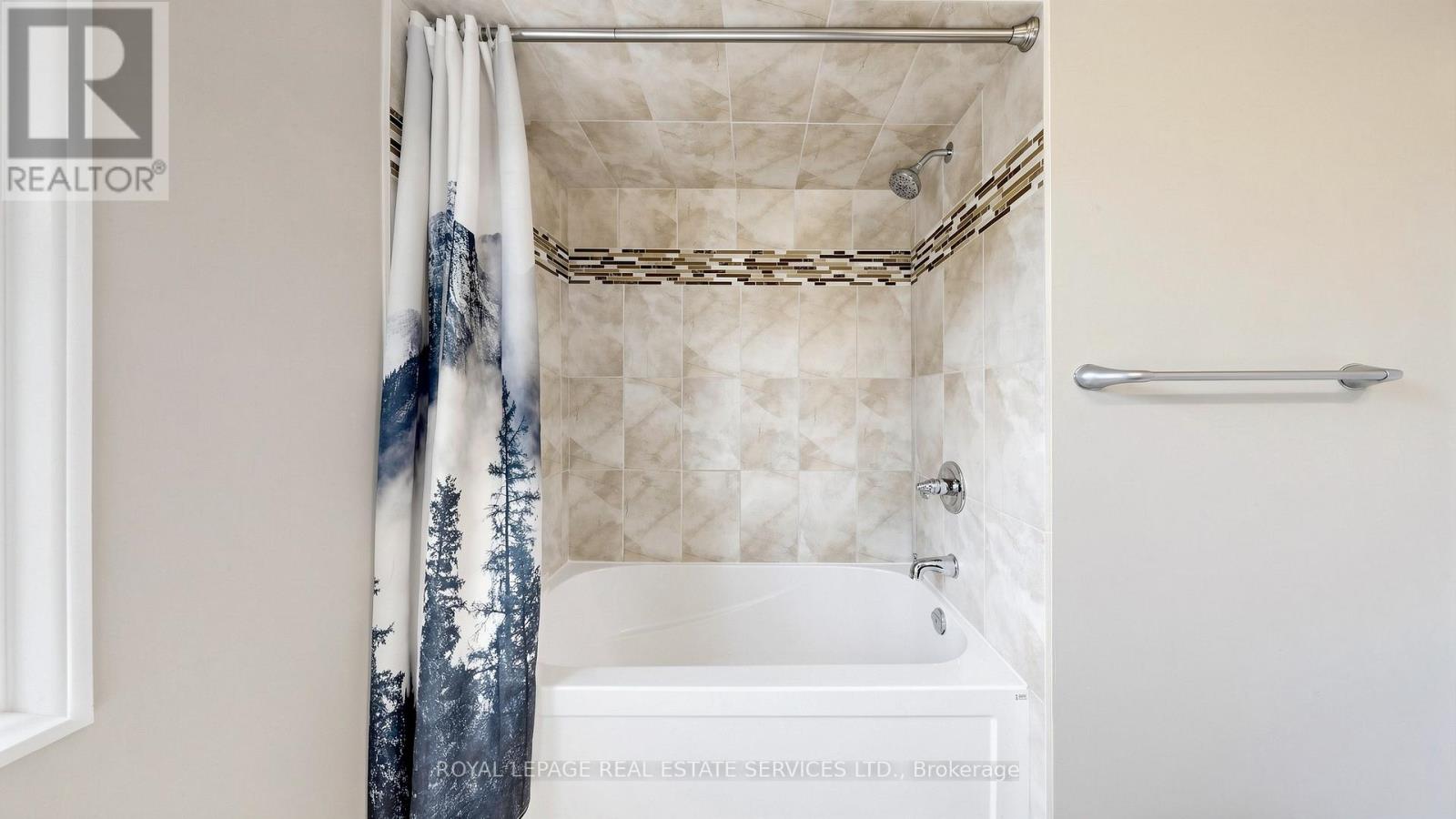 165 Warner Drive, Oakville, Ontario  L6L 6E7 - Photo 34 - W13183422