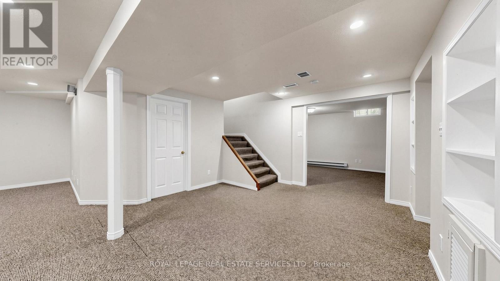 165 Warner Drive, Oakville, Ontario  L6L 6E7 - Photo 35 - W13183422
