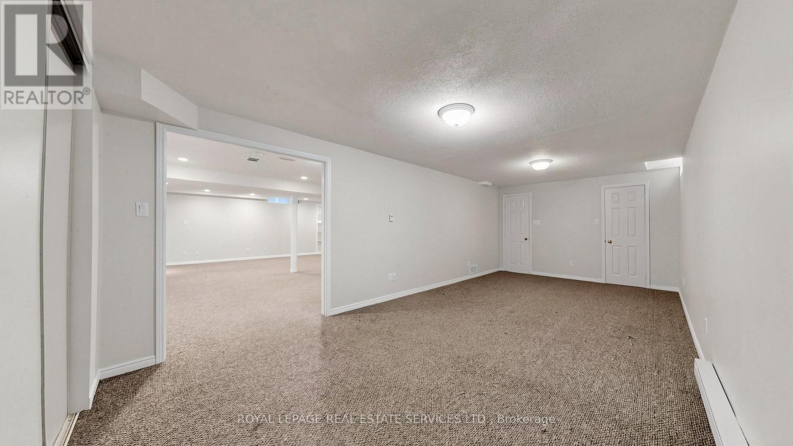 165 Warner Drive, Oakville, Ontario  L6L 6E7 - Photo 40 - W13183422