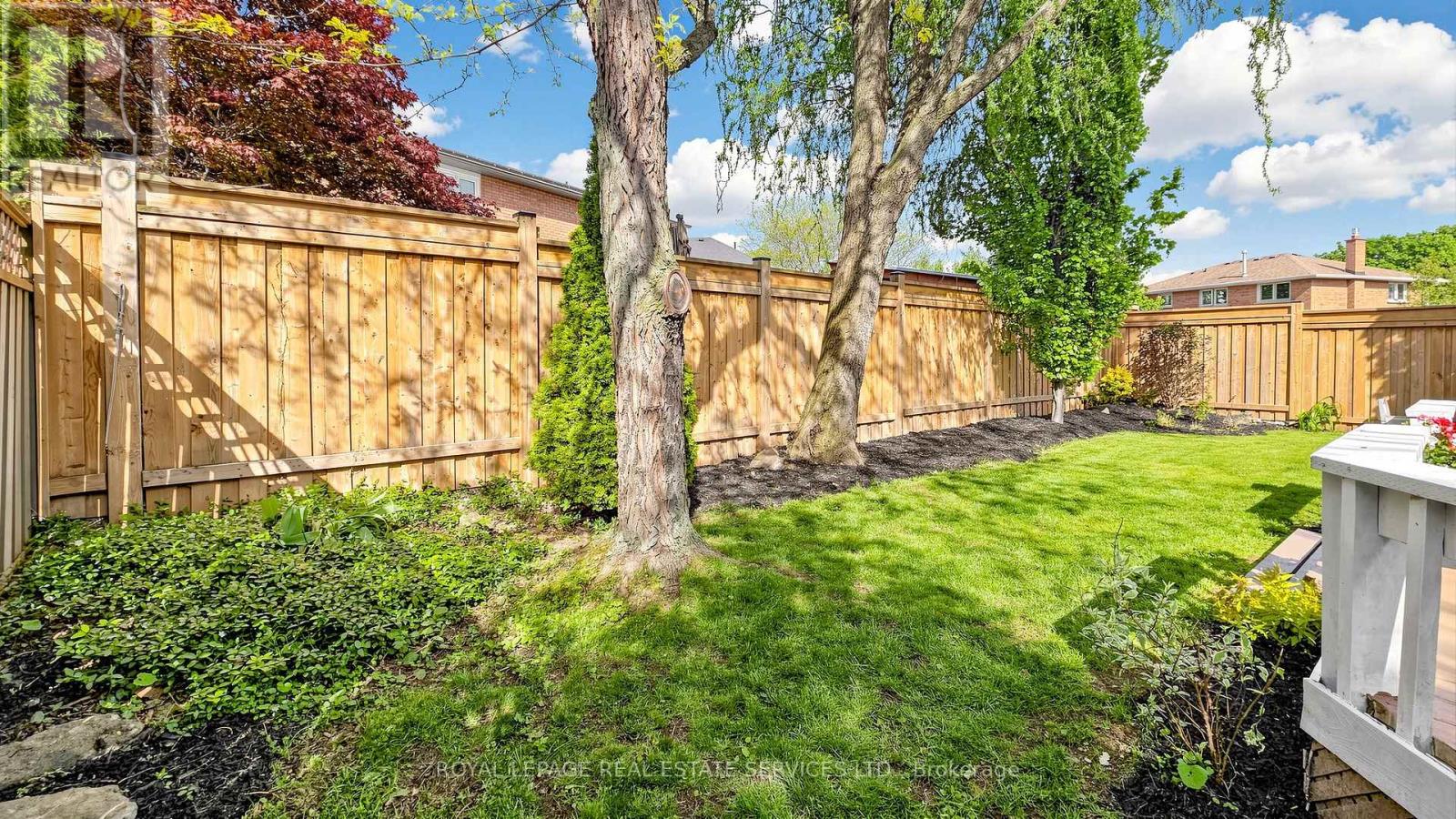 165 Warner Drive, Oakville, Ontario  L6L 6E7 - Photo 43 - W13183422