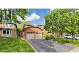 165 WARNER DRIVE, Oakville, Ontario