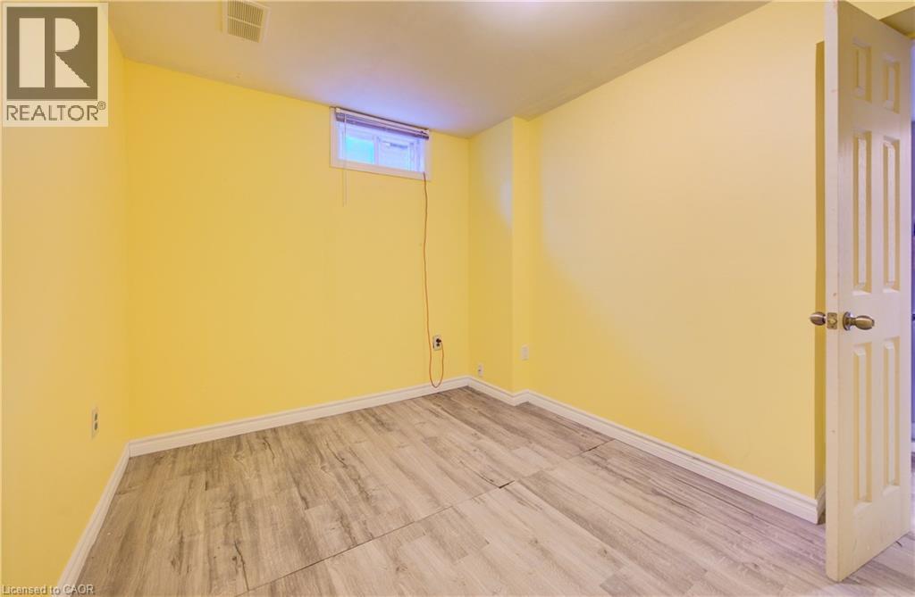 35 Camrose Court, Kitchener, Ontario  N2M 5J3 - Photo 27 - 40831504