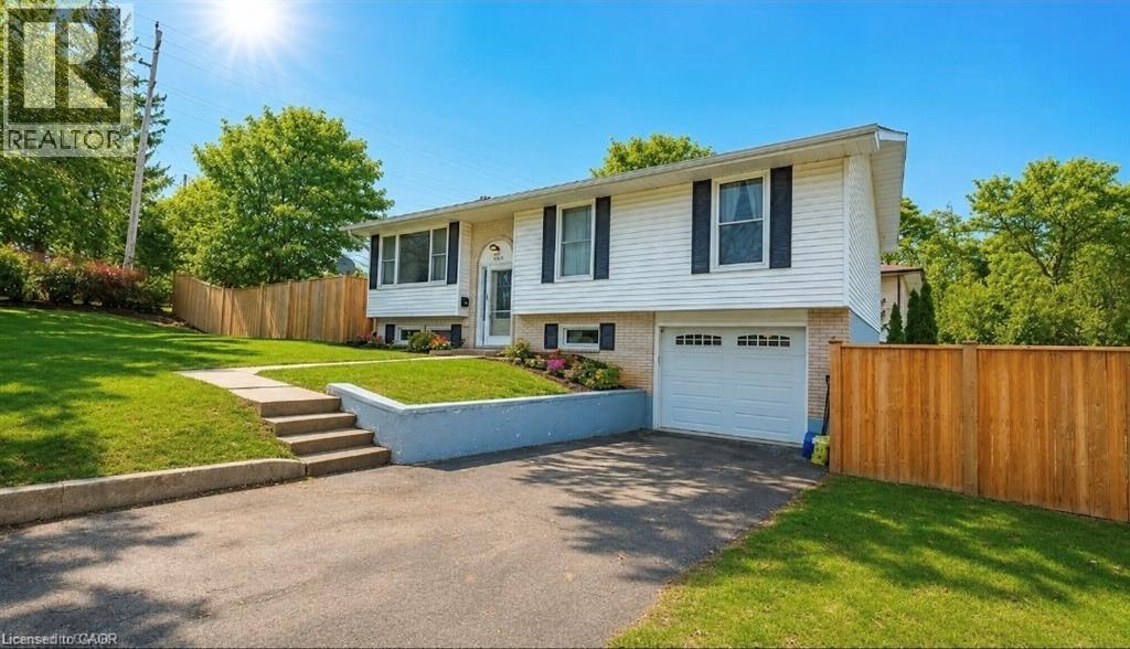106 OAKWOOD Avenue, Simcoe, Ontario