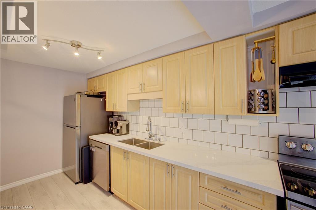 53 Prosperity Drive, Kitchener, Ontario  N2E 4A9 - Photo 6 - 40833899
