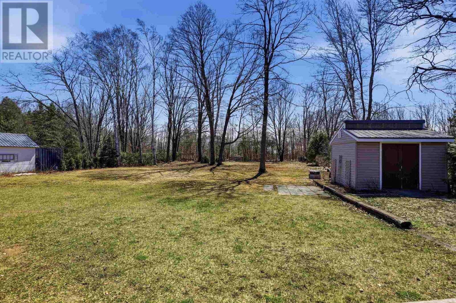 161 Mcqueen Rd, Sault Ste. Marie, Ontario P6C 6E3 - Photo 43 - SM260889