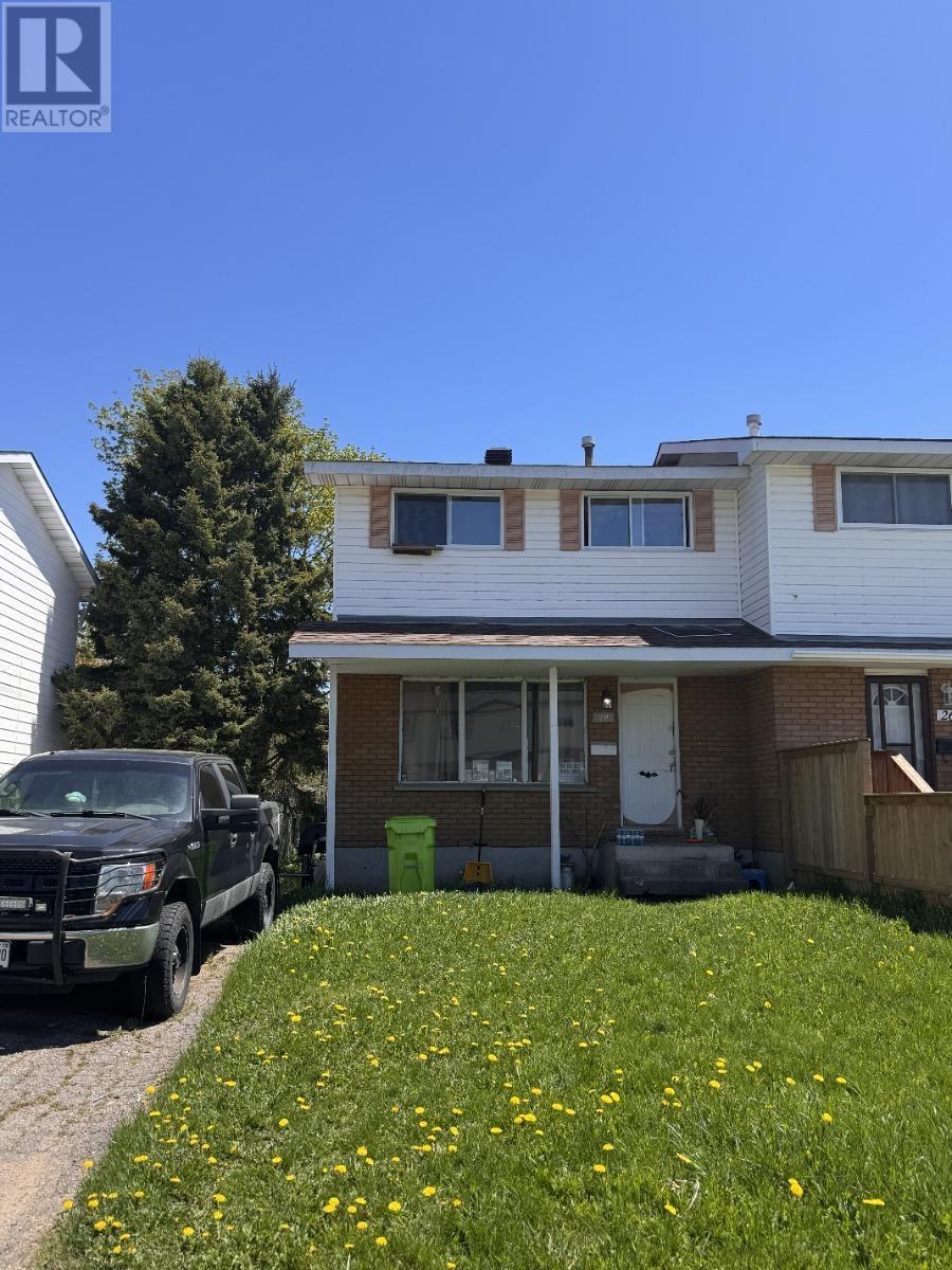 28 Copernicus Dr, Sault Ste. Marie, Ontario P6A 6H2 - Photo 1 - SM261191