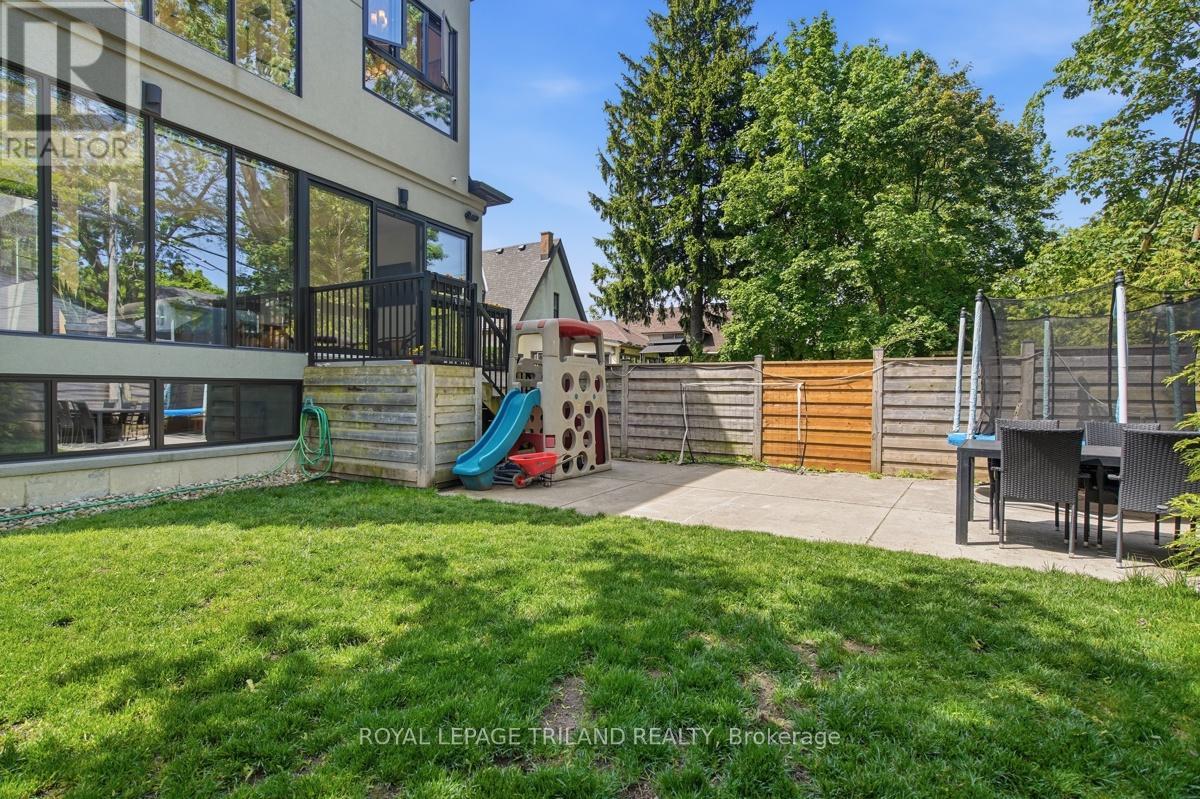 20 Garfield Avenue, London South, Ontario  N6C 2B5 - Photo 44 - X13183500