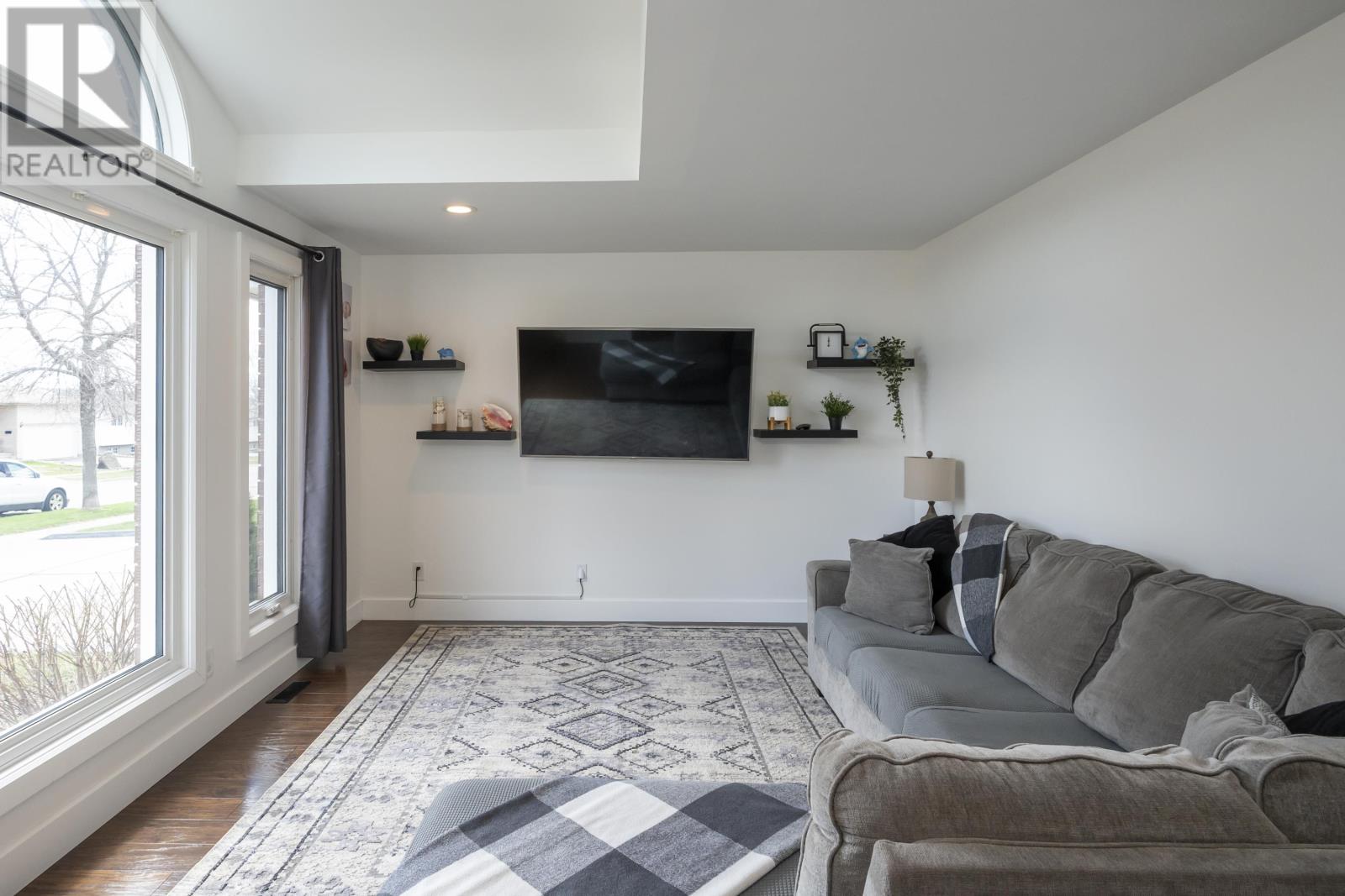 148 Nottingham Cres, Thunder Bay, Ontario P7G 1B5 - Photo 6 - TB2601214