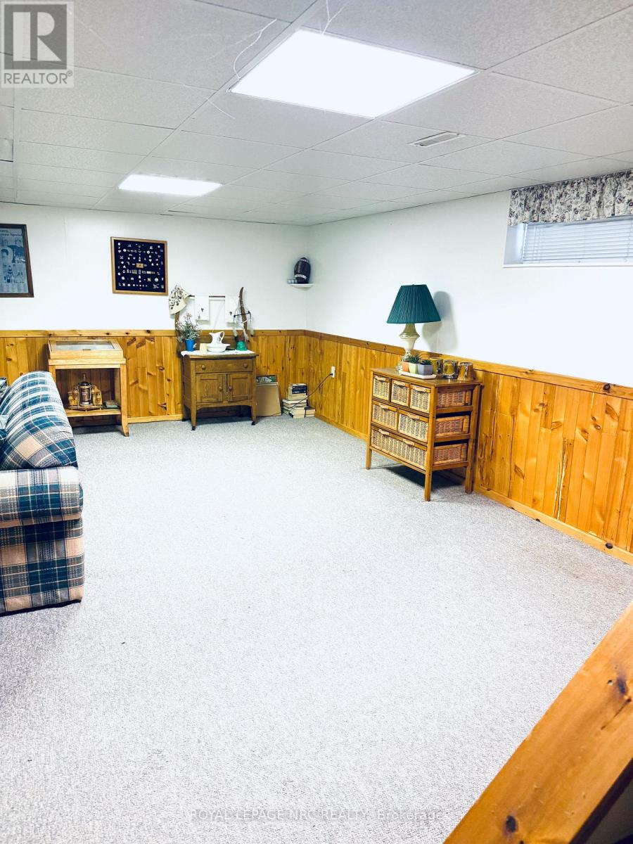 114 Brown St West Street W, Norfolk (Townsend), Ontario  N0E 1Y0 - Photo 12 - X13183852