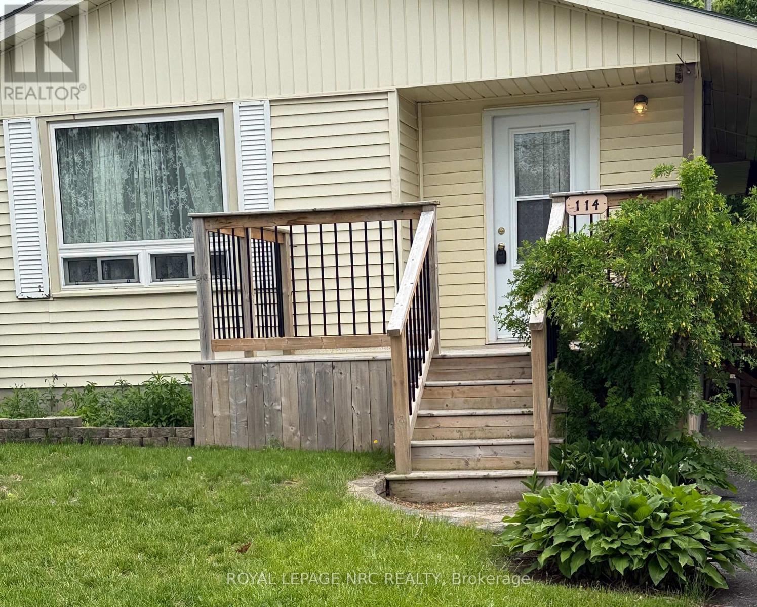 114 Brown St West Street W, Norfolk (Townsend), Ontario  N0E 1Y0 - Photo 2 - X13183852