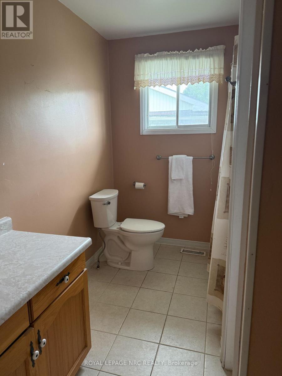 114 Brown St West Street W, Norfolk (Townsend), Ontario  N0E 1Y0 - Photo 7 - X13183852
