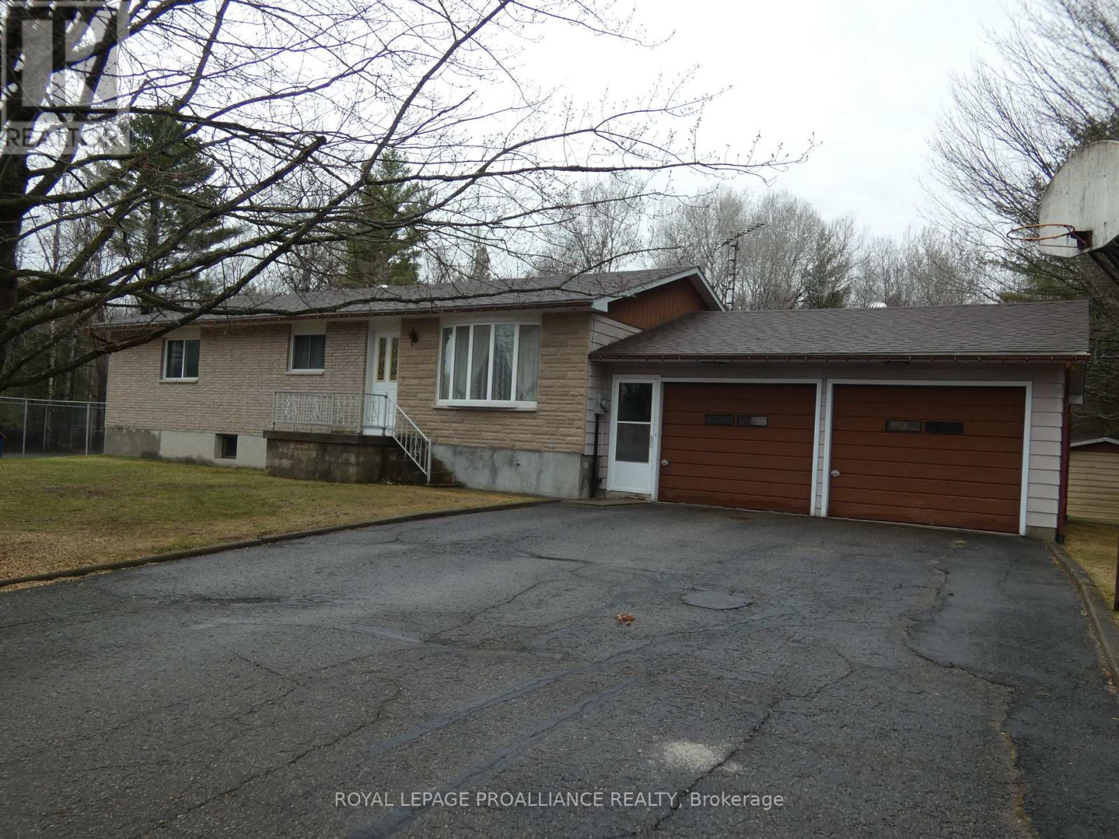 6324 Cty Rd 15 Road, Augusta, Ontario  K6V 5T2 - Photo 1 - X13184124