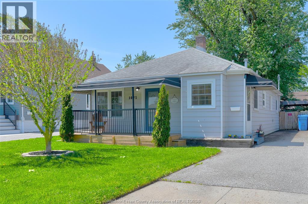 1075 ESDRAS PLACE, windsor, Ontario