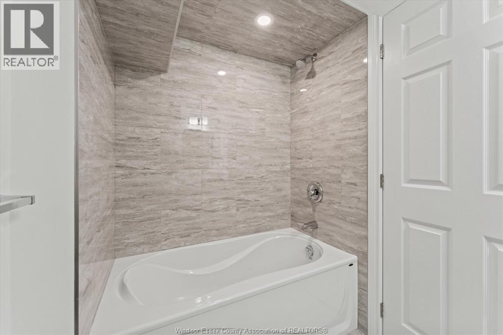 2895 Stillmeadow, Windsor, Ontario N8R 1M9 - Photo 34 - 26012254