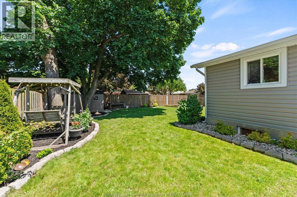 2895 Stillmeadow, Windsor, Ontario N8R 1M9 - Photo 41 - 26012254