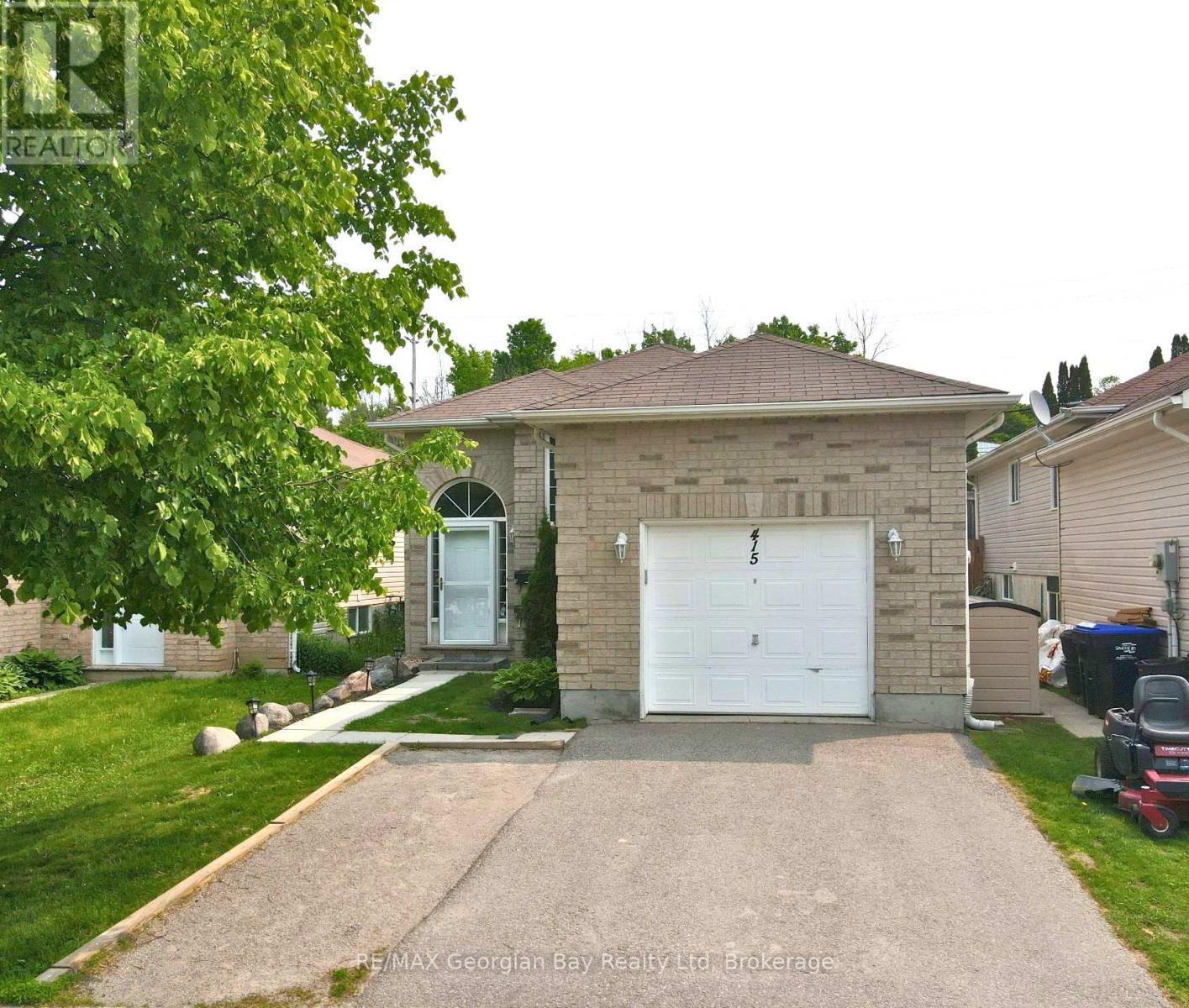 415 IRWIN STREET, midland, Ontario