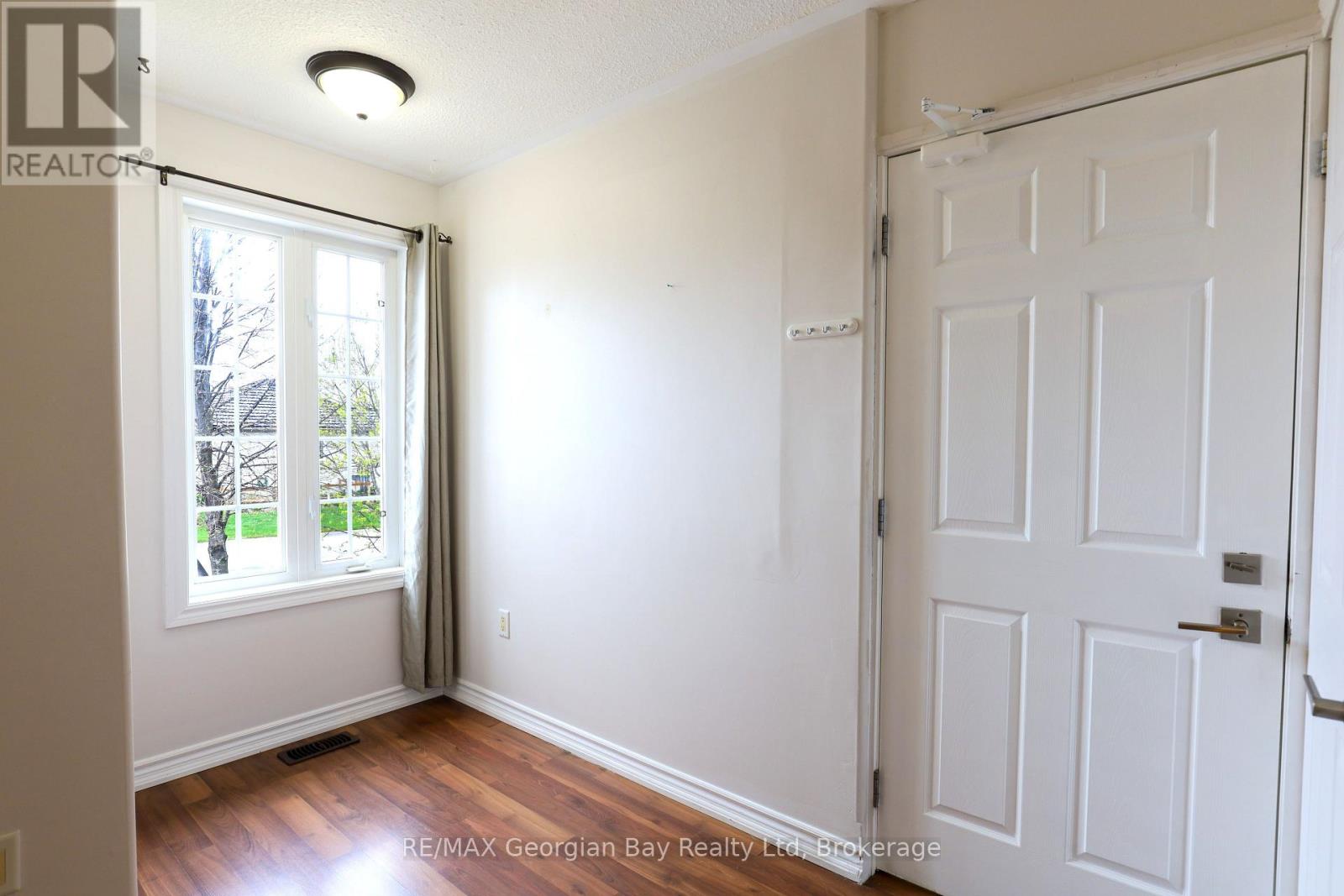 415 Irwin Street, Midland, Ontario  L4R 2V6 - Photo 5 - S13183952