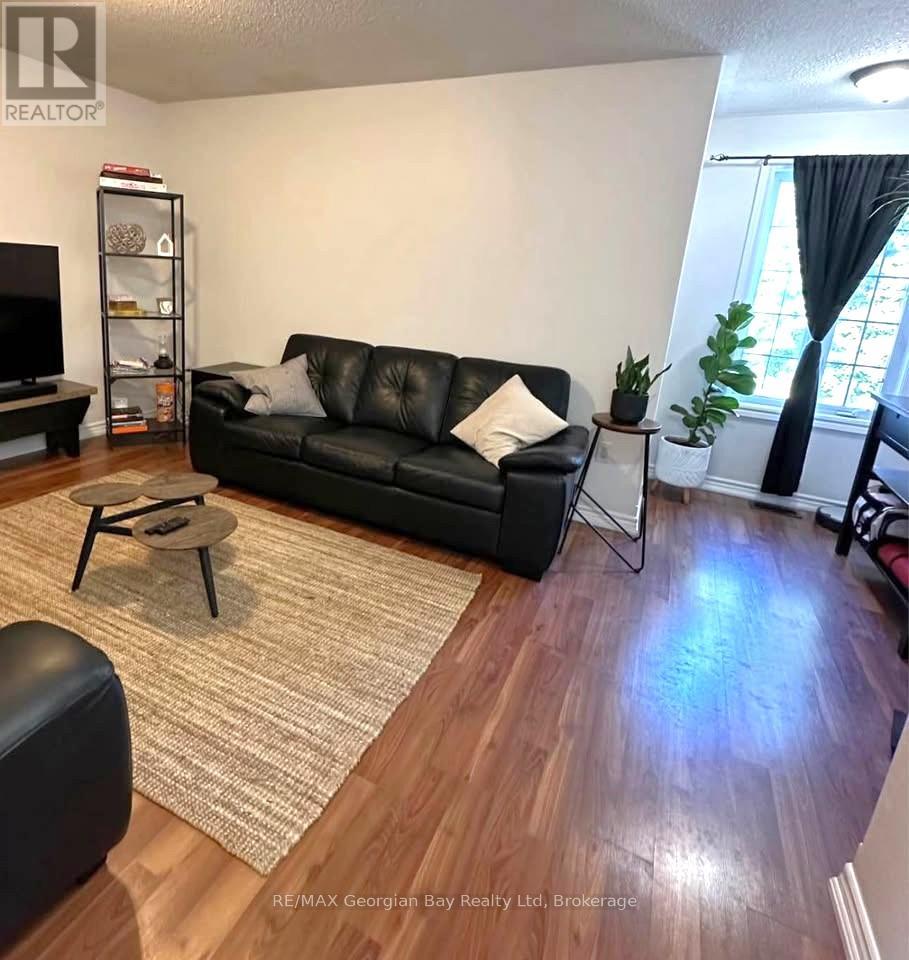 415 Irwin Street, Midland, Ontario  L4R 2V6 - Photo 7 - S13183952