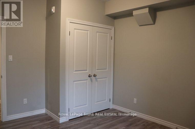 403 - 143 Bloor Street W, Oshawa, Ontario  L1J 1P5 - Photo 5 - E13184104