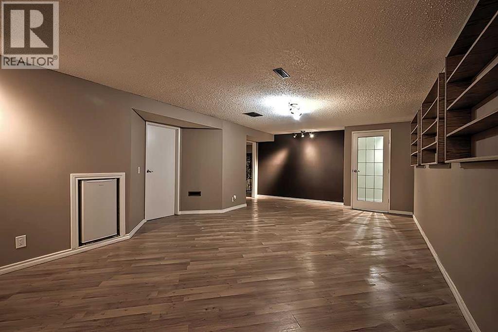 48 Deermont Way SE, Calgary, Alberta  T2J 5P3 - Photo 24 - A2313135