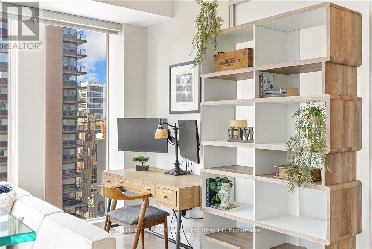 1709 - 220 Victoria Street, Toronto, Ontario  M5B 2R6 - Photo 17 - C13183684