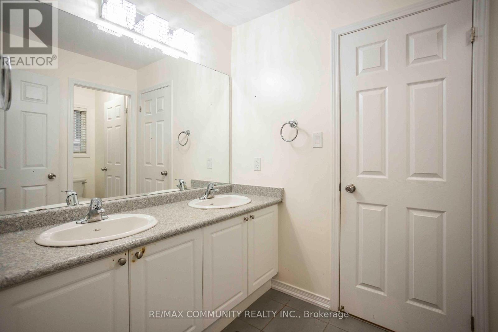 74 Stannardville Drive, Ajax, Ontario  L1T 0M4 - Photo 23 - E13184022