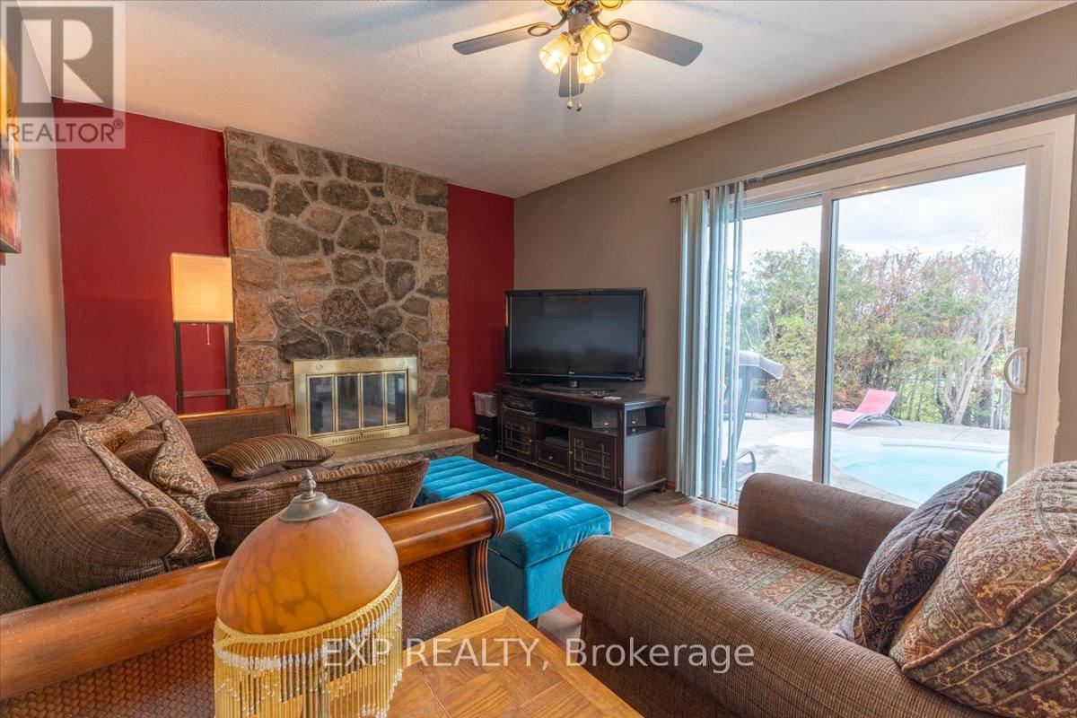 6383 Larmond Avenue, Ottawa, Ontario K1C 2J9 - Photo 11 - X13183626