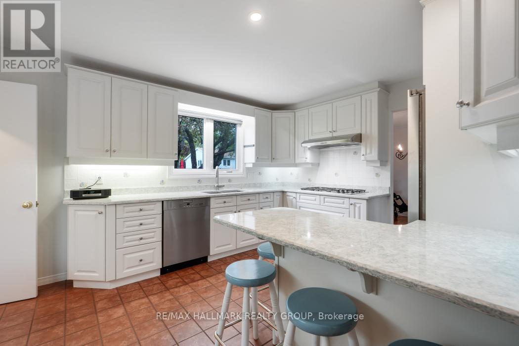 39 Parkwood Crescent, Ottawa, Ontario K1B 3J5 - Photo 14 - X13183728
