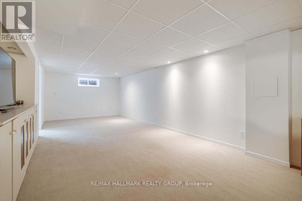 39 Parkwood Crescent, Ottawa, Ontario K1B 3J5 - Photo 24 - X13183728