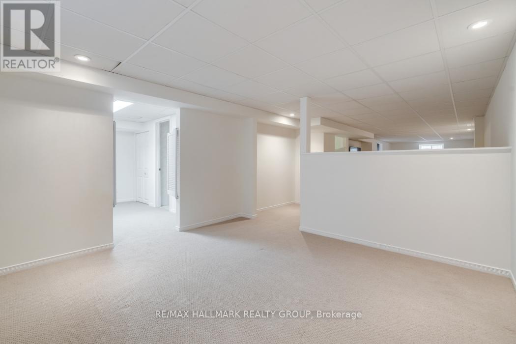 39 Parkwood Crescent, Ottawa, Ontario K1B 3J5 - Photo 30 - X13183728