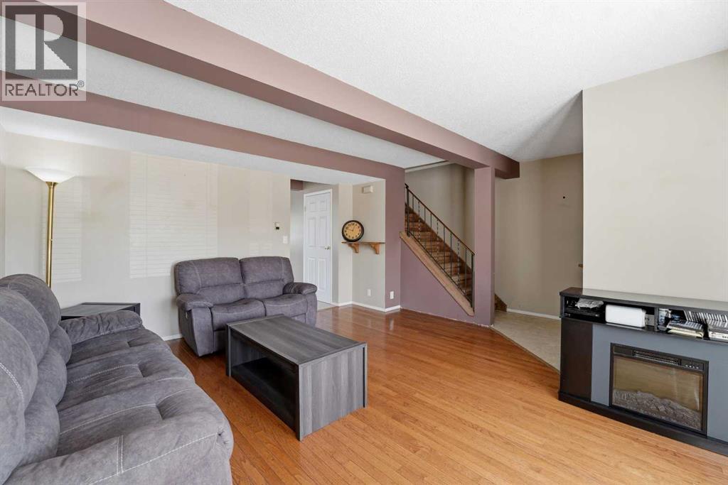 1 Greig Close, Red Deer, Alberta  T4P 3L6 - Photo 6 - A2314591