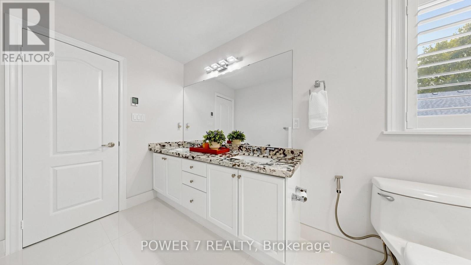 15 Eva Grove Court, Whitchurch-Stouffville, Ontario  L4A 0S4 - Photo 25 - N13183538
