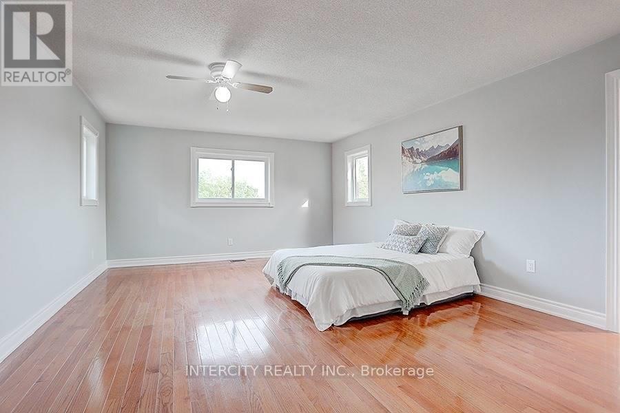 57 Yorkland Street, Richmond Hill, Ontario  L4C 9Z4 - Photo 11 - N13183708