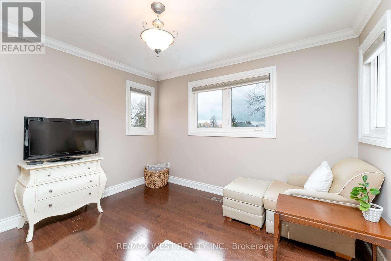 18 Harrowsmith Place, Richmond Hill, Ontario  L4E 2J9 - Photo 22 - N13183942