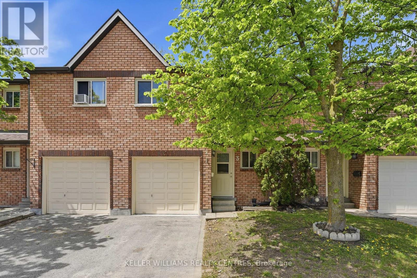 3 EVERGREEN COURT, Barrie, Ontario