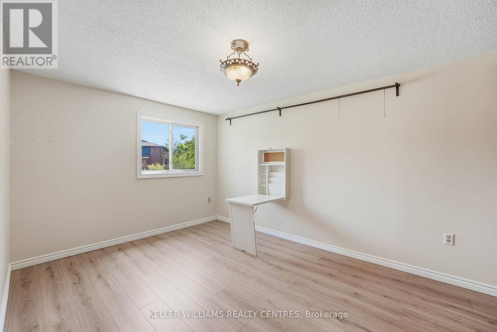 3 Evergreen Court, Barrie, Ontario  L4N 6W7 - Photo 13 - S13183698