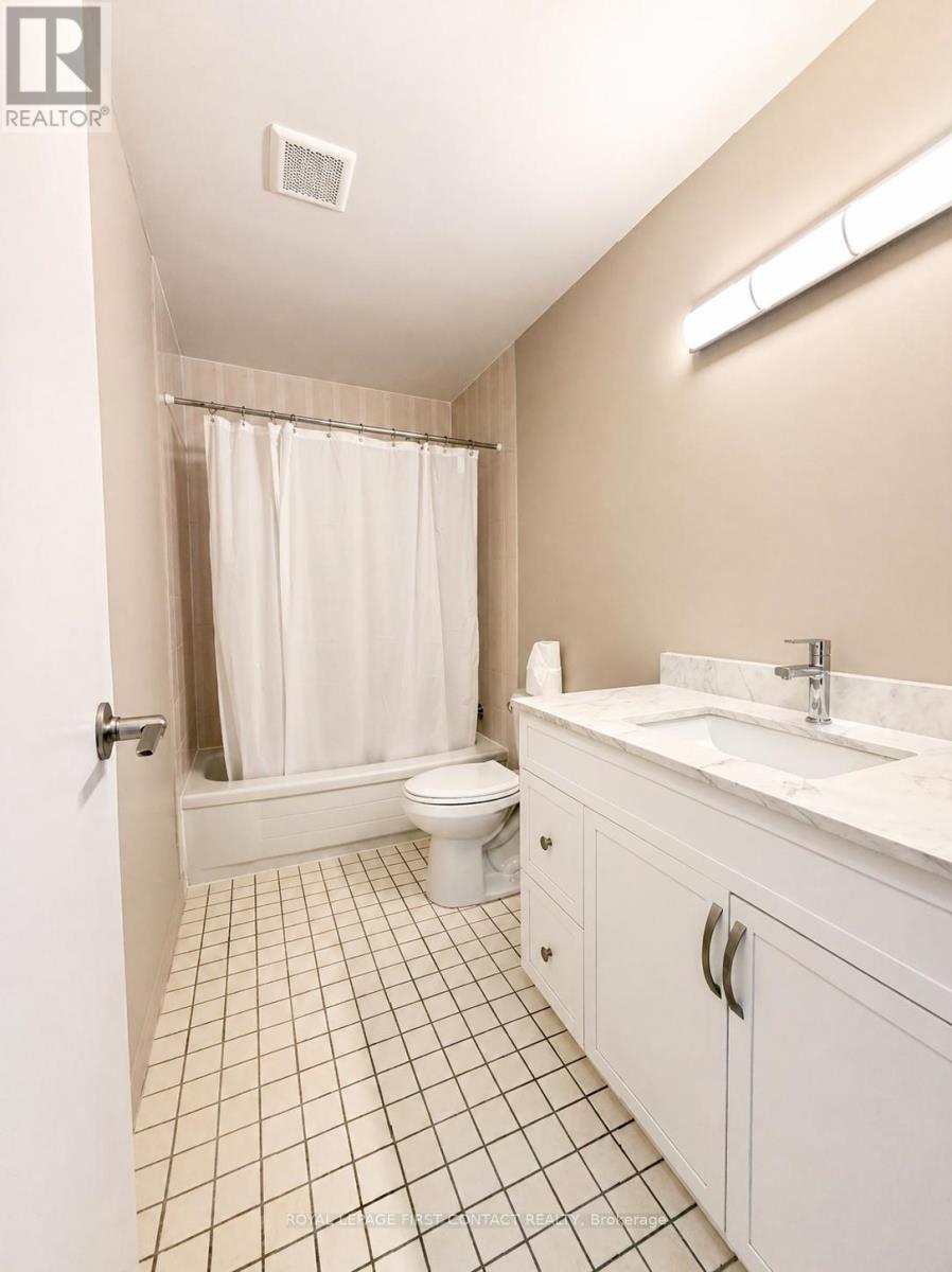 B7 - 179 Edgehill Drive, Barrie, Ontario  L4N 1L9 - Photo 7 - S13183862