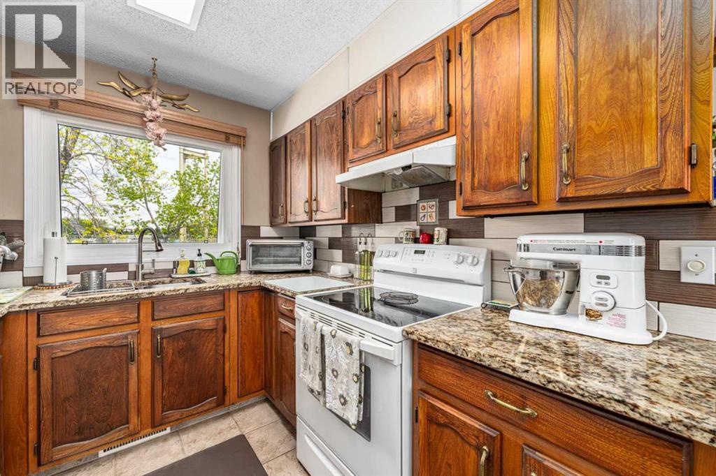 71 Sunmills Drive Se, Calgary, Alberta  T2X 2R4 - Photo 12 - A2299447