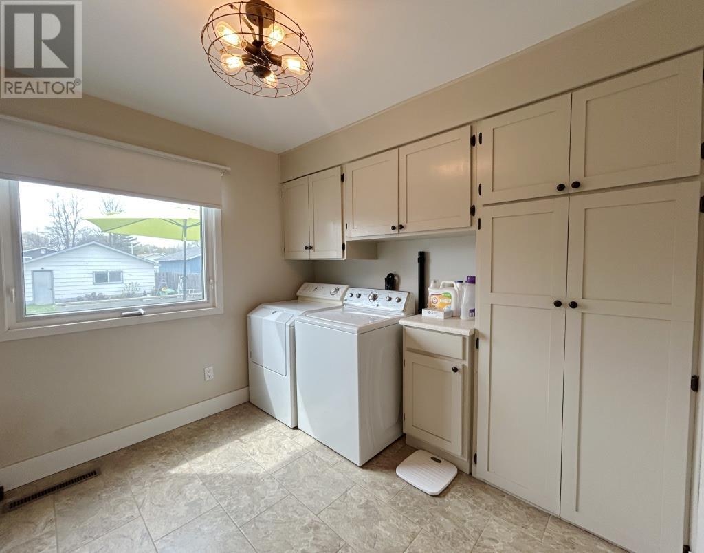 909 Phair Avenue, Fort Frances, Ontario  P9A 2M6 - Photo 12 - TB2601193