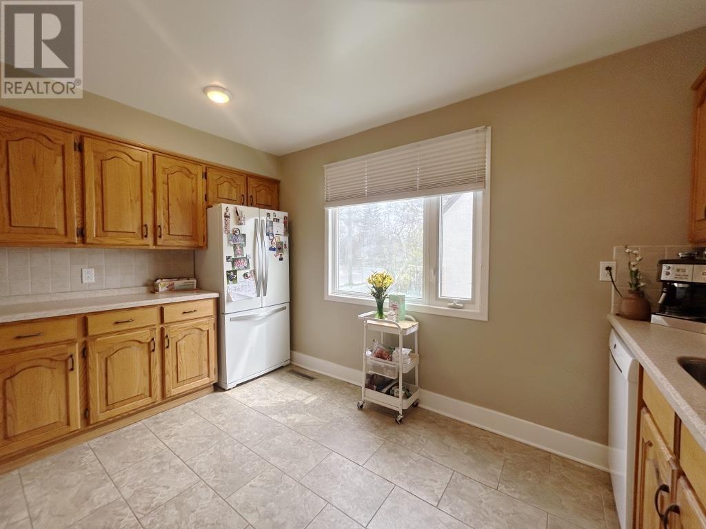 909 Phair Avenue, Fort Frances, Ontario  P9A 2M6 - Photo 5 - TB2601193