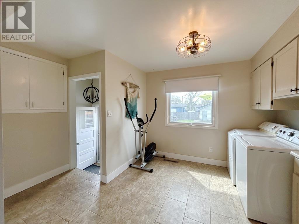 909 Phair Avenue, Fort Frances, Ontario  P9A 2M6 - Photo 13 - TB2601193